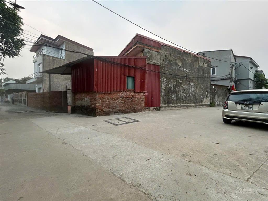 Bán gấp 120m2 xã đông anh  cách đường dẫn cổ loa 50m, cách bìa làng 40m, ngõ thông, đường qh 4m