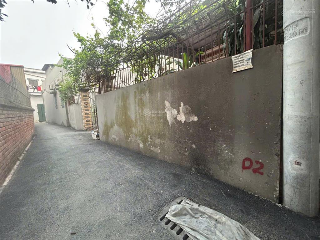 Bán gấp 120m2 xã đông anh  cách đường dẫn cổ loa 50m, cách bìa làng 40m, ngõ thông, đường qh 4m