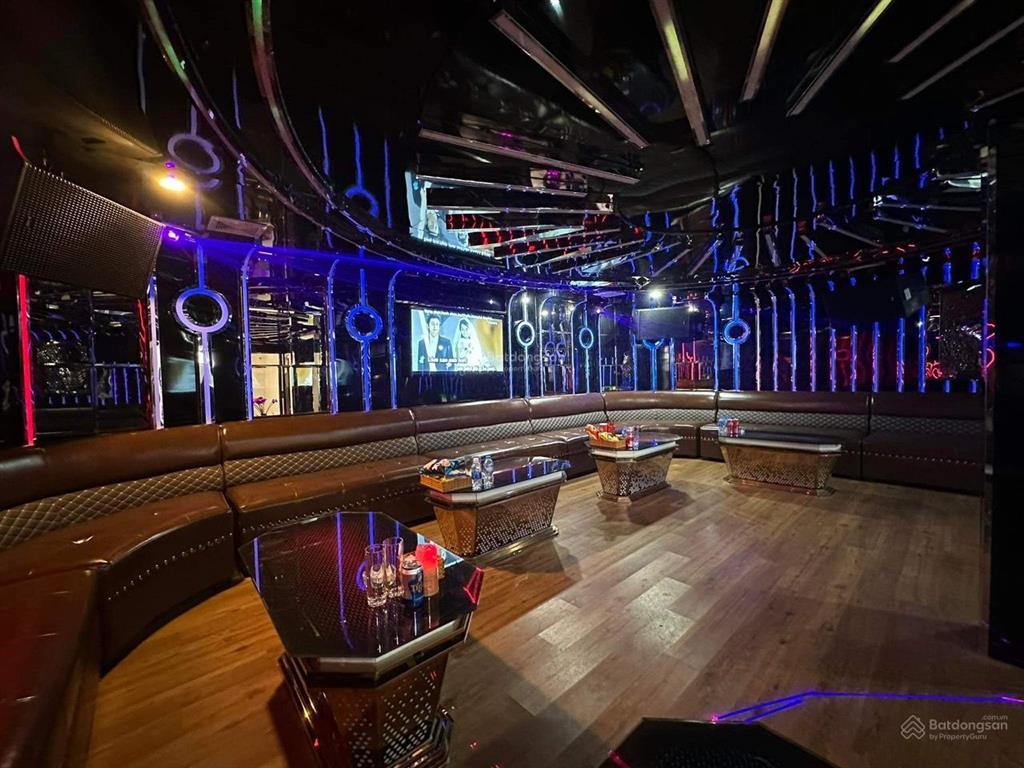 Cần bán biệt thự biển an viên, nha trang. diện tích 180m2, có 4 tầng 6 phòng ngủ, giá 22,5tỷ tl