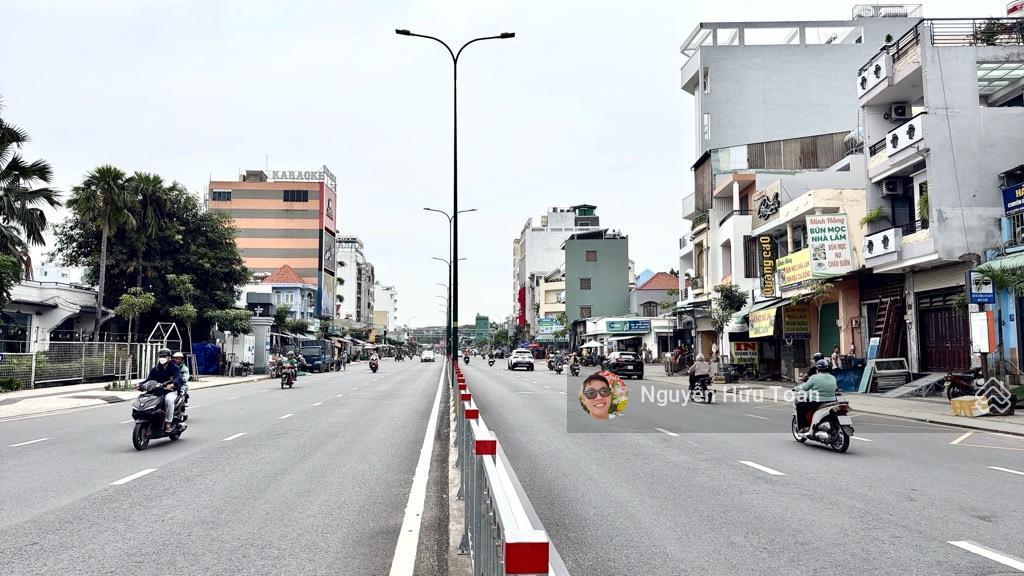 16,8t  4tầng 4x15m mặt tiền đường dương quảng hàm quận gò vấp