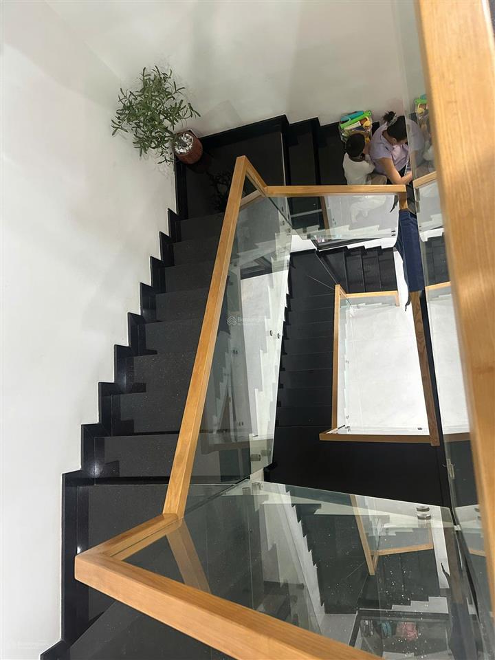 Bán nhà riêng tại bàu cát, tân bình, về giá 10 tỷ, 88m2, 3pn, 3wc, 2 tầng 0937 333 ***