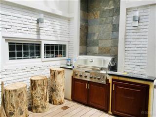 Bán gấp nhà mặt tiền đường nguyễn minh hoàng,q tân bình.gía 28 tỷ, 120m2, 5pn, 5wc.   0937 333 ***
