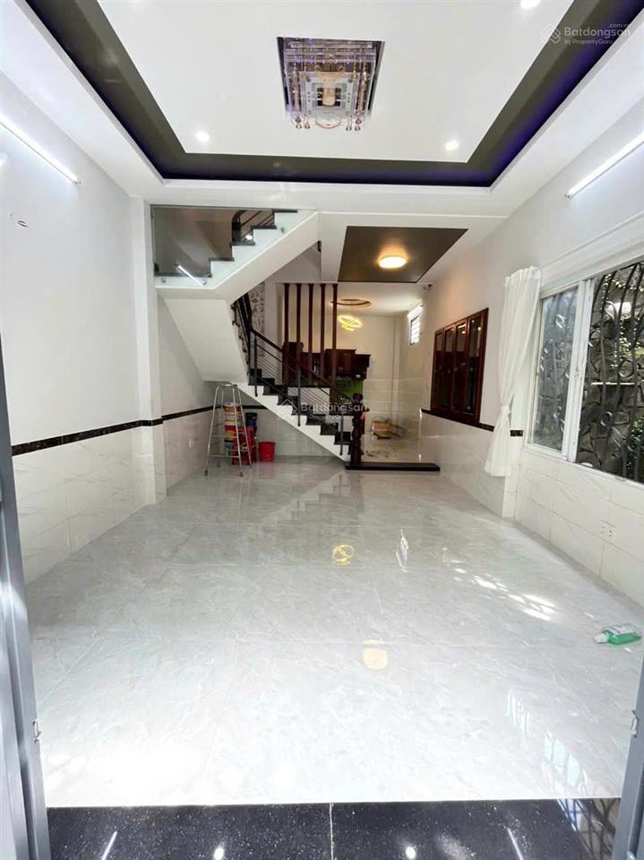 Chủ cần bán gấp mt trương công định, p14, q.tân bình, dt 6x16m. 2tầng, giá 12,5 tỷ còn thương lượng