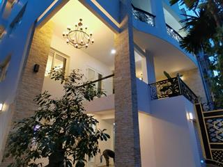 Cần bán biệt thự đường lê thúc hoạch, q tân phú, dt 200m2, 3 tầng, giá về 25 tỷ tl, nhà đẹp