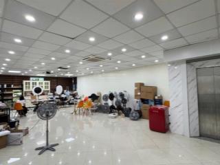 Bán nhà mặt phố lạc long quân.giá chào 64 tỷ