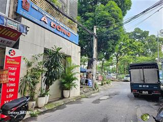 Nhà hoàng quốc việt thửa rộng ô tô tránh nhau vị trí đẹp