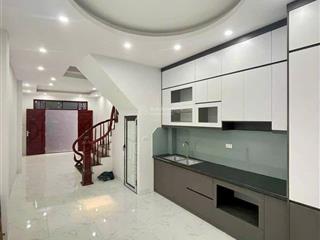 Nhà đẹp liên mạc vào ở ngay, ô tô vào tận cổng