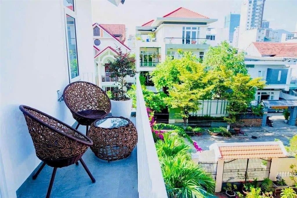 Biệt thự đượng nguyễn hữu thông, 300m2, cách biển 100m, giá 48 tỷ