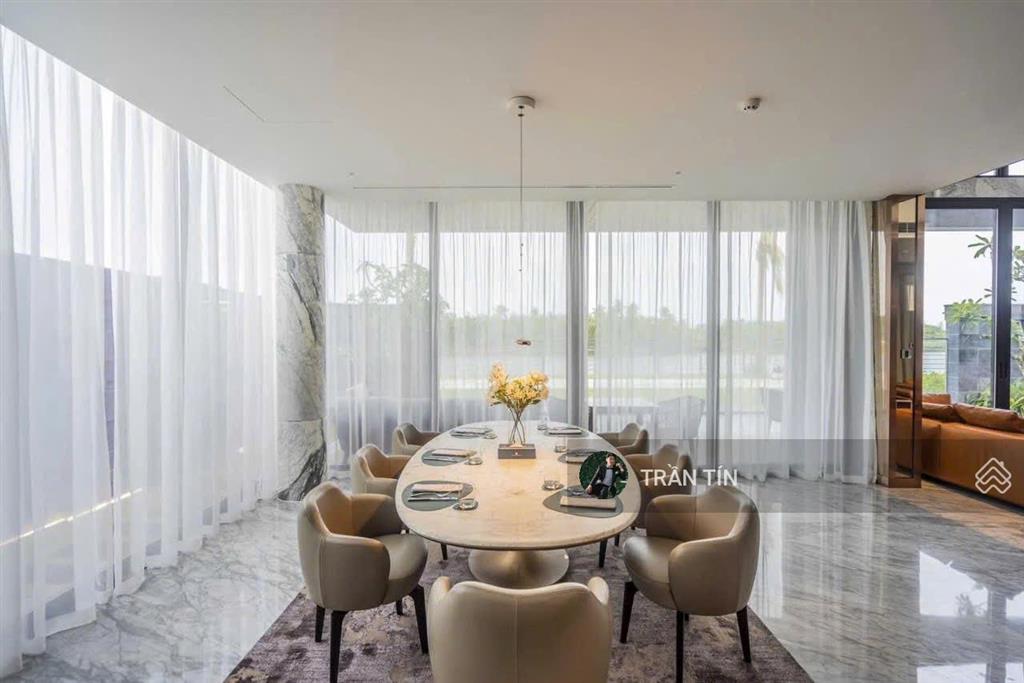 Biệt thự 3 mặt tiền one river, diện tích 300m2, view trực diện sông, giá 54 tỷ