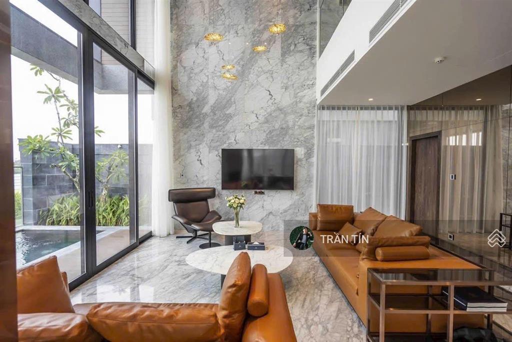 Biệt thự 3 mặt tiền one river, diện tích 300m2, view trực diện sông, giá 54 tỷ