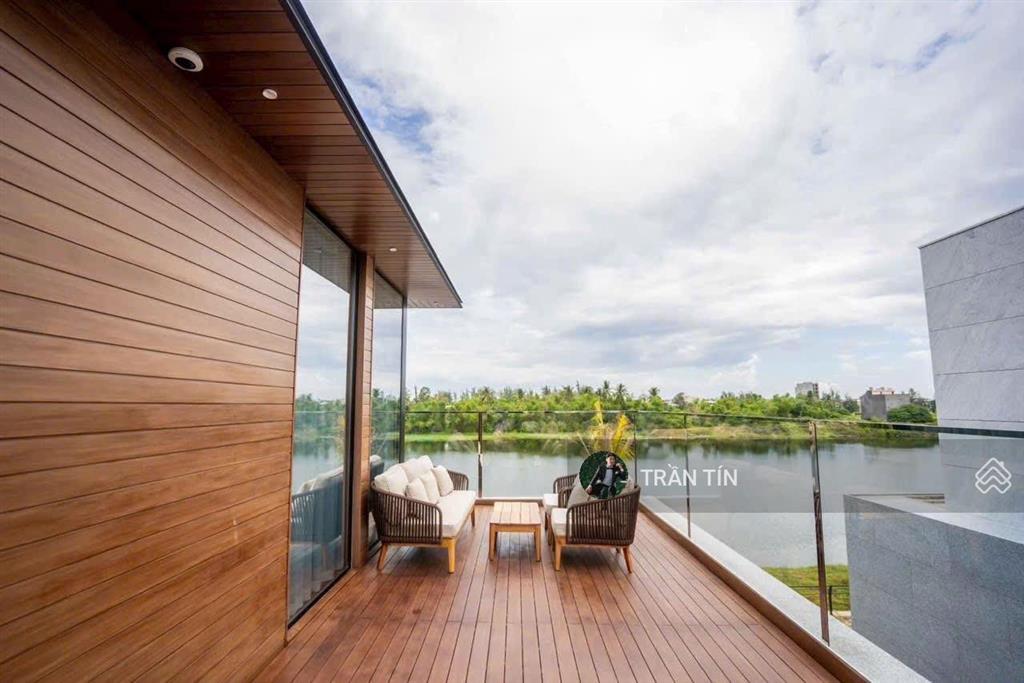 Biệt thự 3 mặt tiền one river, diện tích 300m2, view trực diện sông, giá 54 tỷ