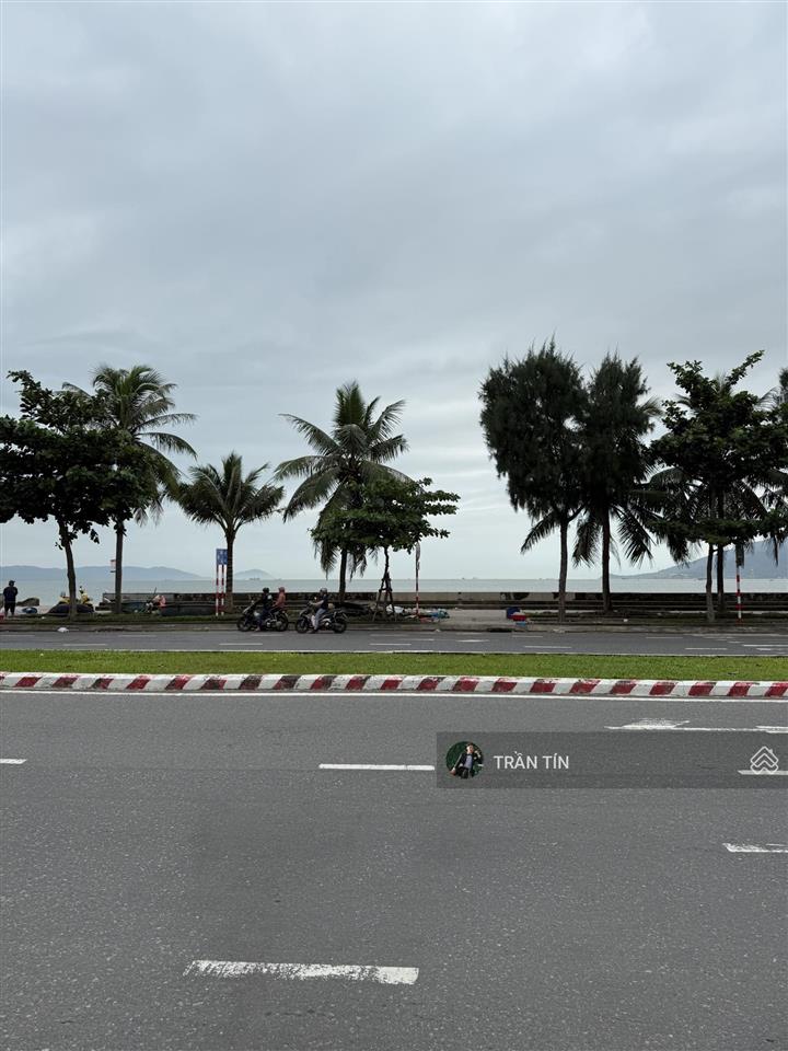Lô đất mặt tiền đường phùng hưng, sát nguyễn tất thành, cách biển chỉ vài bước chân.