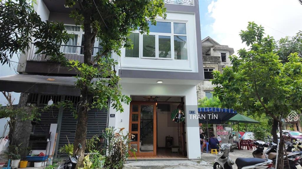 Căn nhà 4 tầng mặt tiền đường cao xuân dục, gần sông hàn, trung tâm thành phố.