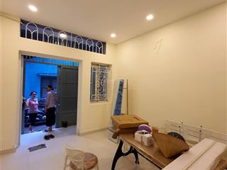 Chính chủ cần bán đi định cư nhà riêng p8, quận 10, dt 29.2 m2, dtsd 87.6m2, 3 phút ra chợ nhật tảo