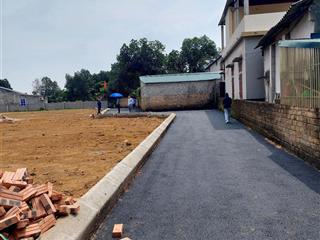 Bán mảnh đất phú cát, quốc oai diện tích 100m2  350m2 giá 25tr/m2 sổ đỏ chính chủ