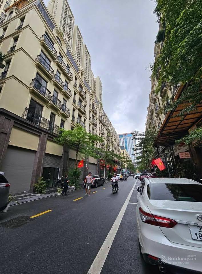 Lk kinh doanh sầm uất ngay chân chung cư hà đông terra an hưng 65m2x7t, mt6.5m, dòng tiền cao 28tỷ