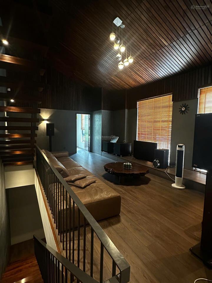 Bán bt siêu vip vinhomes green bay mễ trì, đẳng cấp thượng lưu an ninh tuyệt đối,150m2 x 5t, mt7,5m