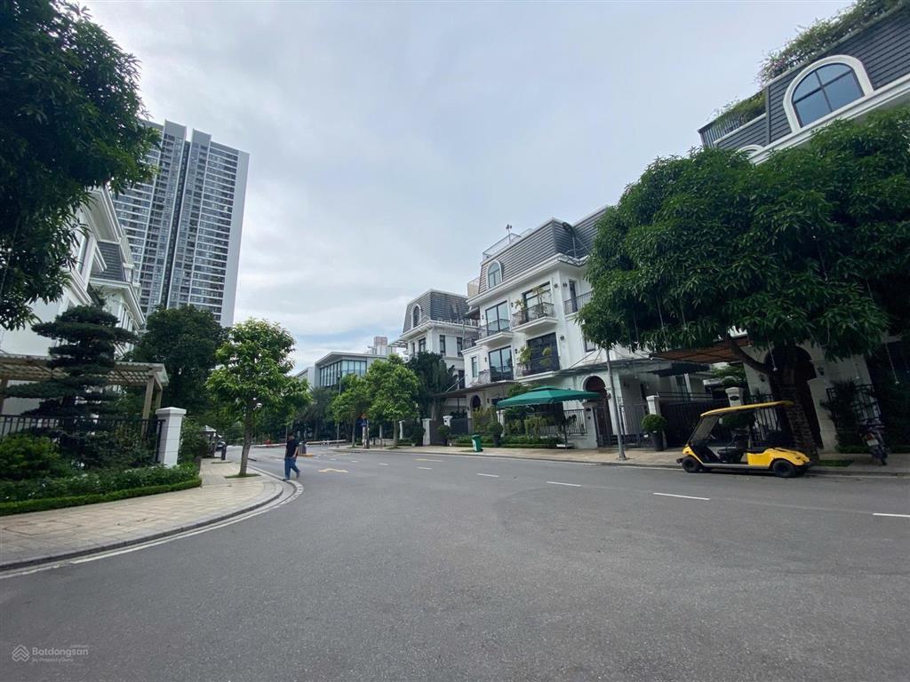 Bán bt siêu vip vinhomes green bay mễ trì, đẳng cấp thượng lưu an ninh tuyệt đối,150m2 x 5t, mt7,5m