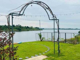 Bđs nghỉ dưỡng ven hồ  phủ hồng thổ cư