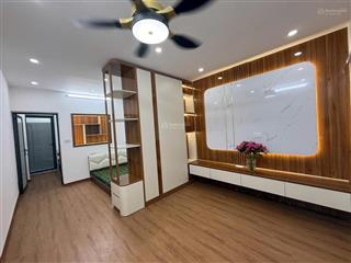 Bán ch tt c28 tân mai.dt 61m2. 2 ngủ, 1vs. vị trí thuận tiện sát chợ, sân bóng trường học tân mai.