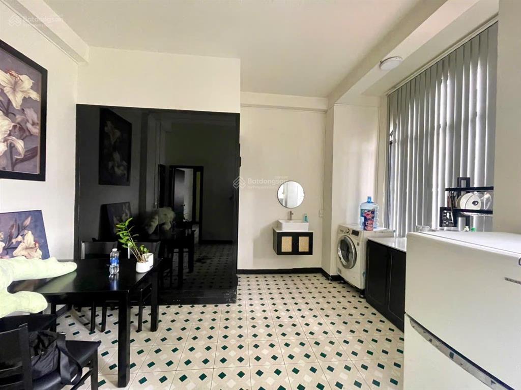 Trống sẵn 2 pn phòng ngủ tại quận 3, ngay ngã 6 cộng hoà, chợ hoa hồ thị kỷ 9tr