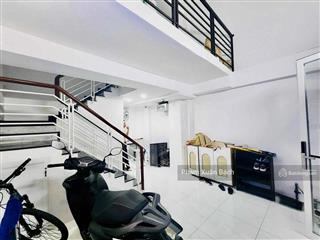 6.3 tỷ, nguyễn cửu vân, 42m2, ngang 4.5m,4 tầng lô góc hai mặt thoáng sát quận 1