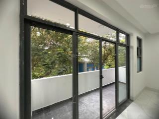 Cho thuê phòng rộng 22m2. có nhà vệ sinh riêng.