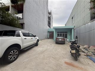 Cho thuê nguyên căn sân vườn cấp 4 gác lửng trần văn dư