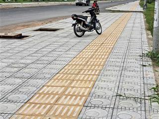 Bán đất mặt tiền đt823d đức hòa, giá cực chất 11x17m, thích hợp kinh doanh, mua bán