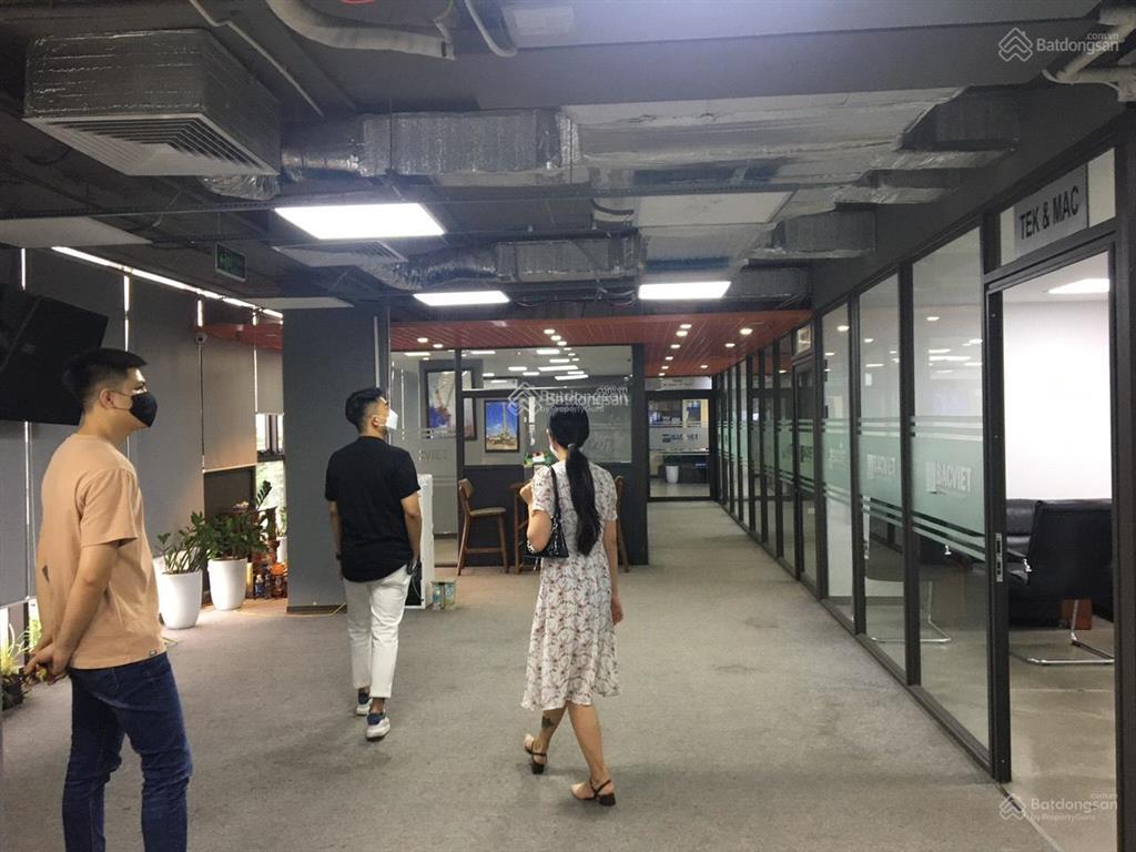 Cho thuê văn phòng tòa pv oil 148 hoàng quốc việt dt 450m2, giá ưu đãi 300k/m2/th
