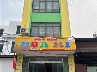 Nhà mặt phố tại xã văn môn, 4,8 tỷ, 90m2, 8pn + 4wc + 4 tầng. đang cho thuê dòng tiền