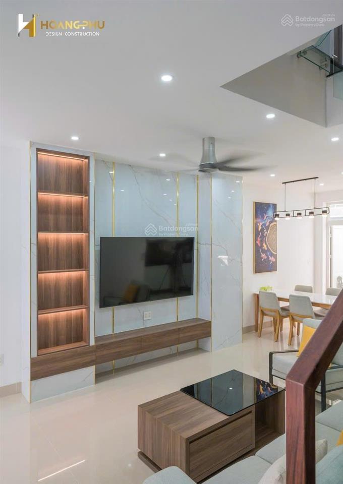 Chính chủ bán căn nhà phố full nội thất chuẩn 100% như hình, kế tiện ích gđ2 có sổ hỗ trợ vay 80%