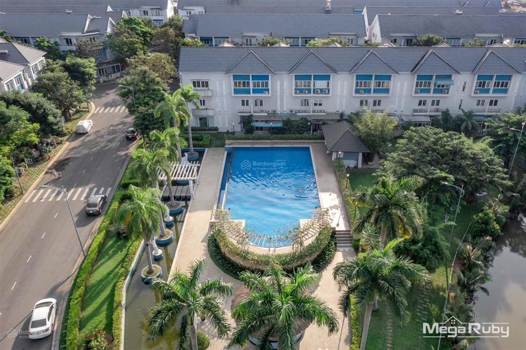 Bán bt mega ruby, 10 tỷ, 75m2, view đẹp, 4pn, 5wc, q9, hcm