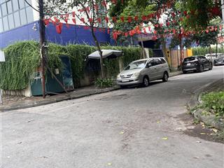 Phan đình giót  hà đông  sát kđt nam la khê 95m2, 3 tầng ô tô 7 chỗ vào nhà, ngõ thông tứ tung