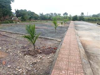 Bán 2 lô đất ven hồ quan sơn, hợp tiến, không khí mát mẻ, tiềm năng tăng giá