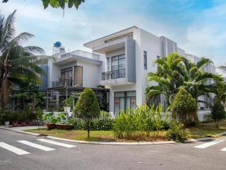Định cư ở úc, chính chủ bán gấp căn biệt thự góc. hàng ngoại giao siêu vip mua của tập đoàn ta