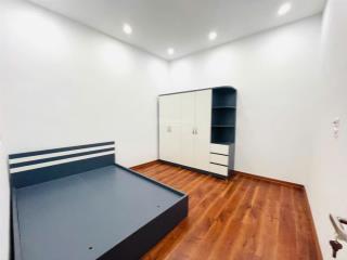Bán nhà nguyễn xiển , ô tô đỗ cửa . kinh doanh tốt