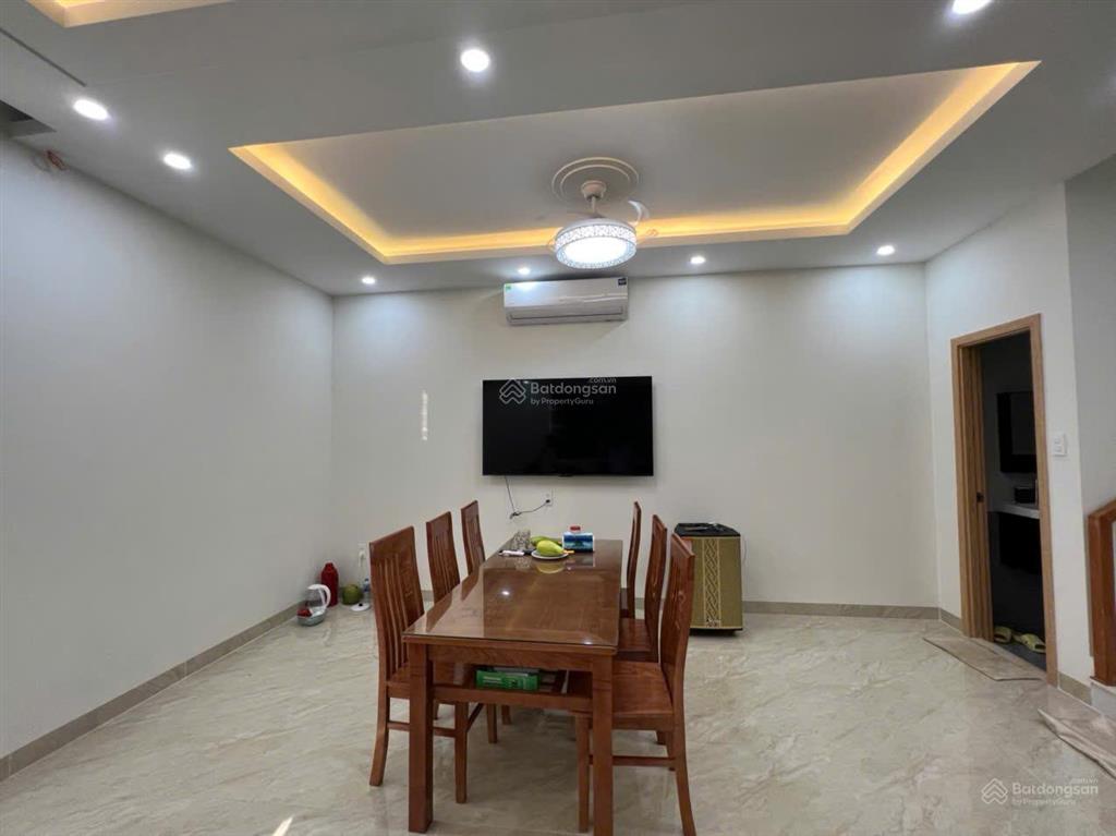 Phúc an city full nội thất giá thuê chỉ 12tr