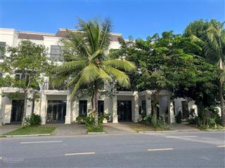 Một căn duy nhất biệt thự west lakes golf & villas giá chỉ 2 tỷ 685 diện tích 6x14m.  0398 265 ***