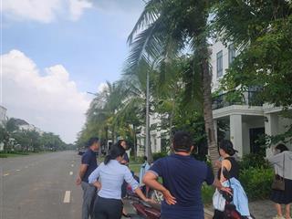 Biệt thự west lakes golf& villas giá 2ty650 1 căn bao hết phí !