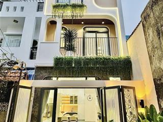 Chủ kẹt vốn bán gấp,5tỷ340(tl)phùng văn cung, p7, phú nhuận, dt 72m2(4,2x17)m2. hđ 18tr/th. shr