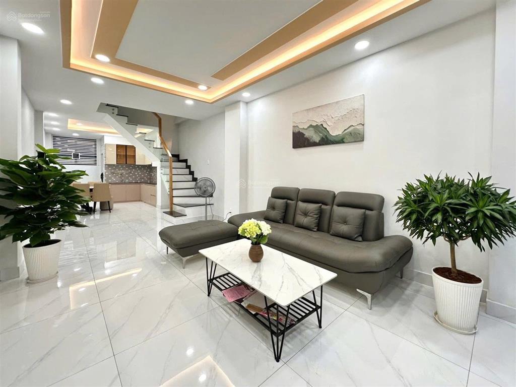 Bán nhà riêng lạc long quân, p. 3, q. 11, tp. hcm 68m 3 tầng hđ thuê 20tr/th sổ hồng riêng