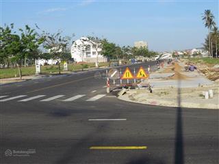 Chủ ngộp cần bán lô 210m2 ngay dragon land  gần vincom, kế làng đh  cách sb 7  có sổ