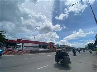 Bán nhà hẻm xe hơi 7 chỗ thủ đức, nhà 3 tầng giá 6,6 tỷ. gọi em cưởng  0909 181 ***