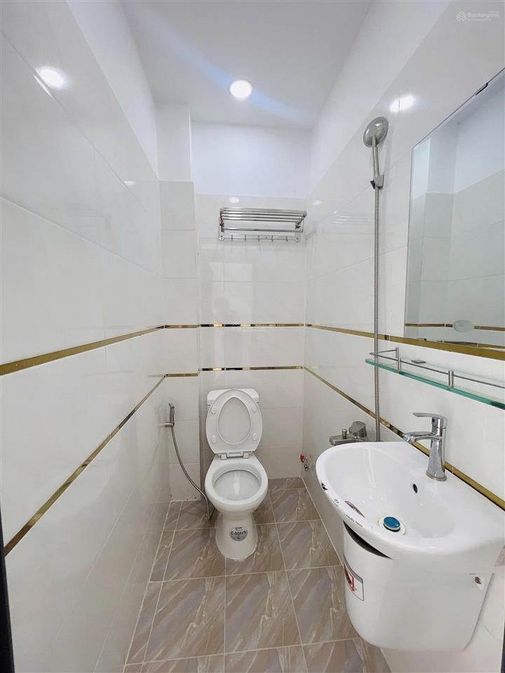 Chính chủ bán nhà mới xây 100%  1 trệt 1 lầu, hẻm oto thông thoáng, full thổ cư, giá tốt 1.35 tỷ