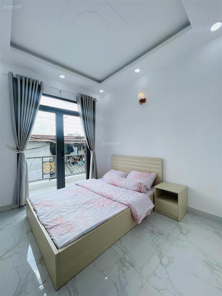 Chính chủ bán nhà mới xây 100%  1 trệt 1 lầu, hẻm oto thông thoáng, full thổ cư, giá tốt 1.35 tỷ