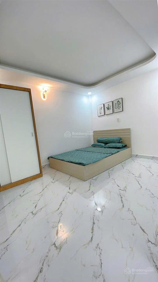 Cần bán nhà mới full thổ cư, hoàn công đầy đủ, vào ở ngay  bình tân