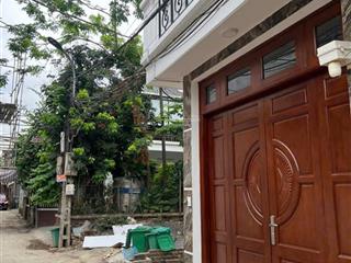 Bán nhà góc 5 tầng  35m 4 ngủ , oto đỗ cửa , gần chợ  nhà sát công viênđồng nhân hoài đức