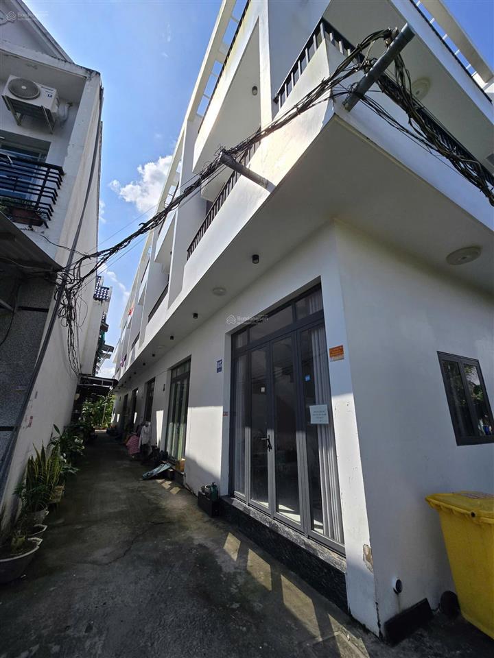 Nhà ngay chợ bình chánh 500tr nhận nhà