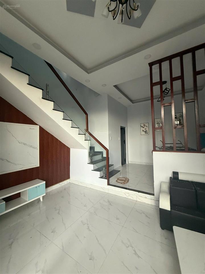 Nhà ngay chợ bình chánh 500tr nhận nhà